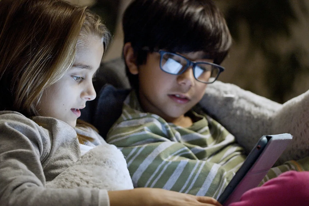 Is there inequality behind children's screen time?